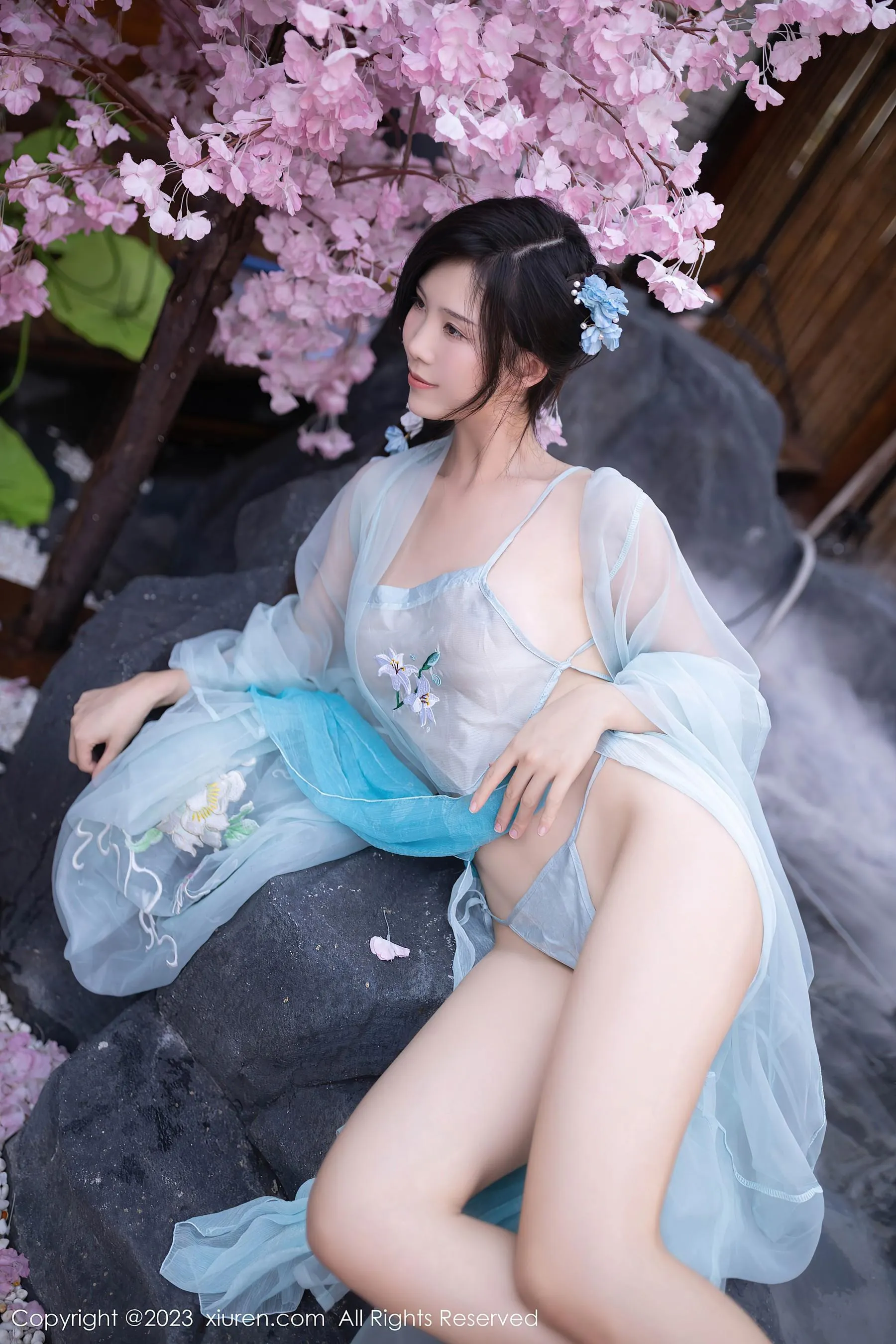 [XIUREN秀人网] 2023.06.28 NO.6991 抖娘利世 [76P]插图2